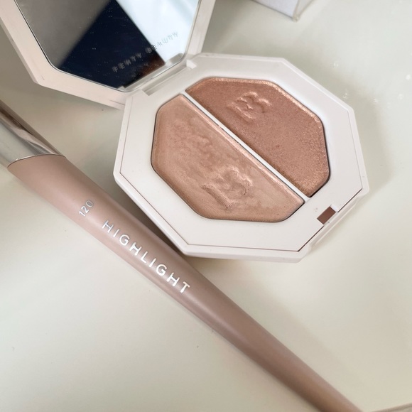 Fenty beauty bundle - Picture 3 of 3